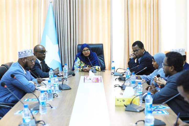 Kulan wadajir ah oo ay  yeesheen Guddiyada arrimaha dibadda ee labada Gole ee Baarlamaanka