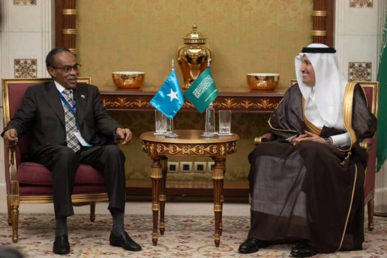 Wasiirka gaadiidka XFS oo Sacuudiga kaga qayb galay shirka horumarinta iyo gaadiidka badaha
