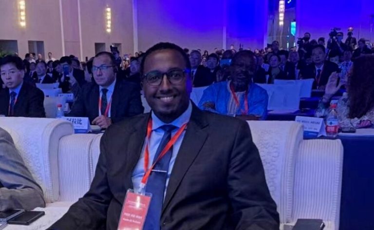 Danjire Kullane oo ka qeyb galay furitaanka shirka caalamiga ah ee isku xirka Tamarta 2023