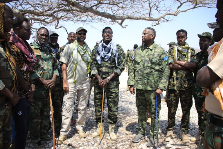 Madaxweynaha Galmudug iyo Wasiirka Gaashaandhigga oo gaaray Aagga deegaanka Ceel-garas ee gobolka Galgaduud