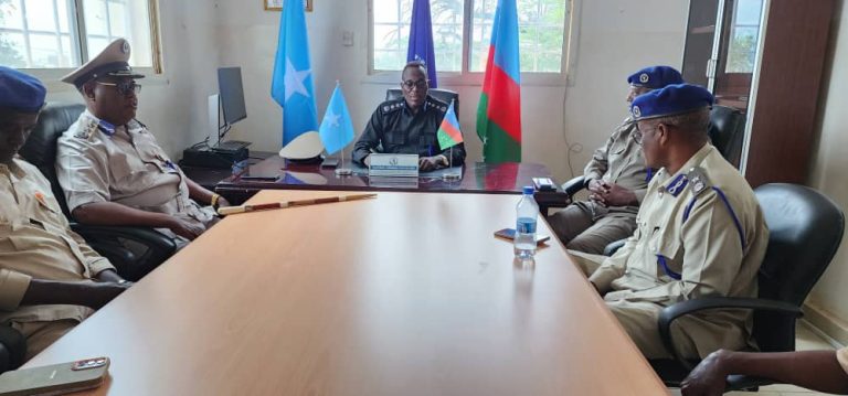 Kulan looga hadlayay dardar dagaalka Khawaarijta oo lagu qabtay Baydhabo