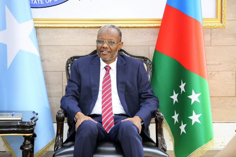 Madaxweynaha Koofur-galbeed oo Baydhabo ku qaabilay Safiirka dowladda Ethiopia {SAWIRRO}