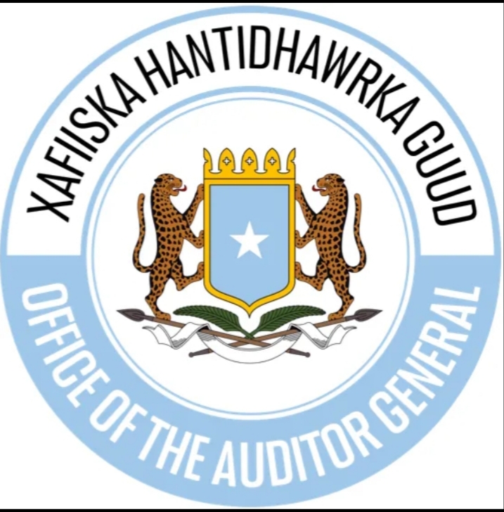 Xafiiska Hantidhowrka oo Faray masuuliyiinta gacanta ku haya Baabuurta Dowladda in ay soo celiyaan