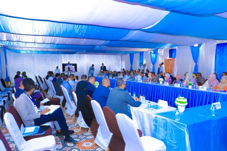 Ra’iisul wasaare ku xigeenka XFS oo Baydhabo ka furay shirka arrimaha bani aadanimada Soomaaliya {SAWIRRO}