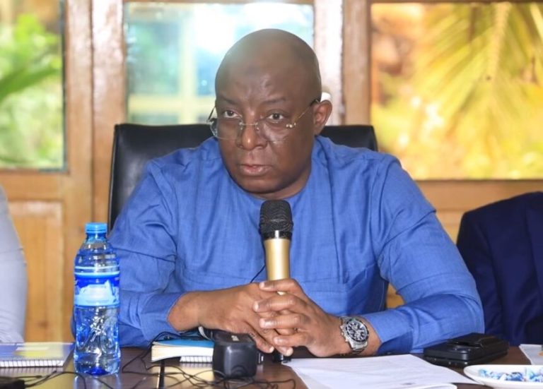 Wasiirka Warfaafinta XFS oo Muqdisho ka daahfuray wajiga 2-aad ee shirka mideynta farriimaha dowladda & kuwa maamul gobolleedyada