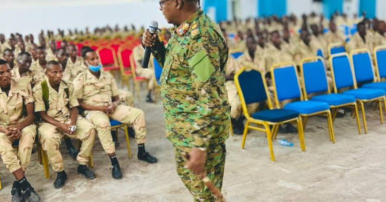 Taliyaha Ciidanka XDS oo cutubyo ka tirsan Ciidanka Xoogga ku soo dhaweeyay Muqdisho