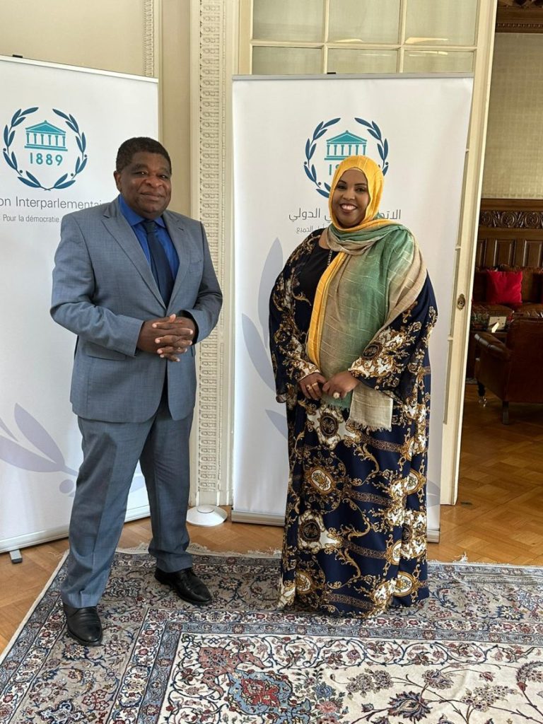 Xildhibaan Marwa Cabdi oo la kulantay  Xoghayaha guud ee midowga Baarlamaanka Adduunka