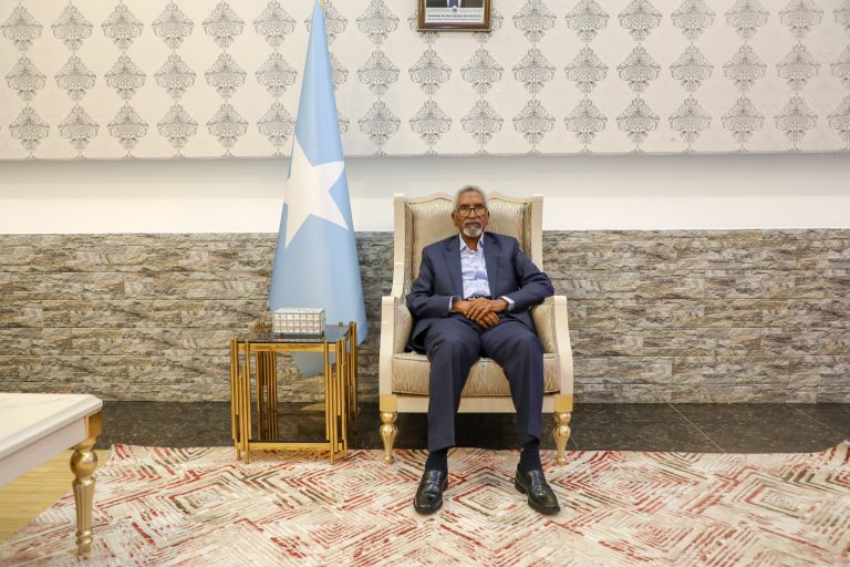  Guddoomiyaha Aqalka Sare oo safar ugu maqnaa dalka Turkiga ayaa maanta dib ugu soo laabtay dalka