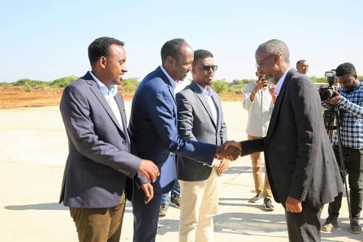 Wasiirka Waxbarashada XFS iyo wafdi uu hoggaaminayo oo gaaray Baydhabo