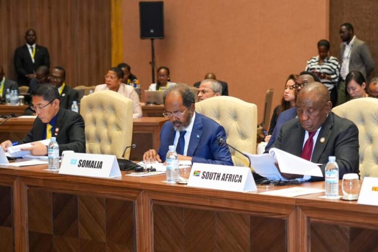 Madaxweyne Xasan”Cawaaqib xumada ka dhalan karta heshiiska is-afgaradka ah waxa ay fursad siinaysa argagixisada”