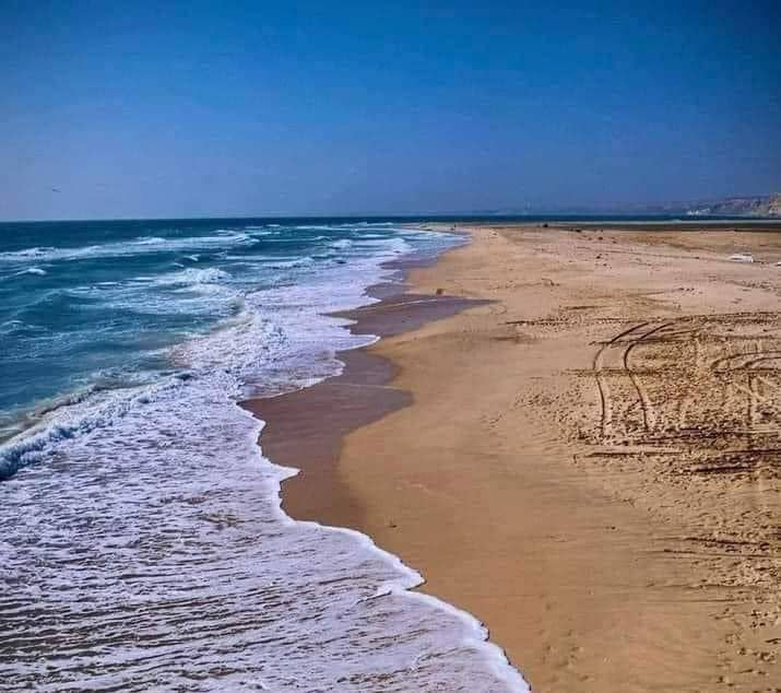 ‘Soomaaliya hal Albaab ayay leedahay’ (WARBIXIN}