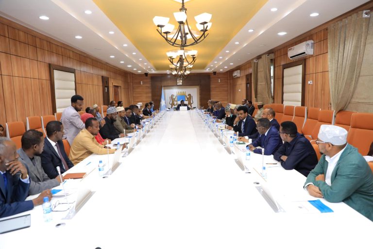 Shirka golaha Wasiirada oo looga hadlay dardar galinta dagaalka Khawaarijta.