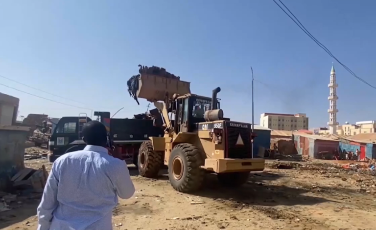 Maamulka Gaalkacyo oo soo saaray fariin culus oo ku aadan nadaafadda degmada