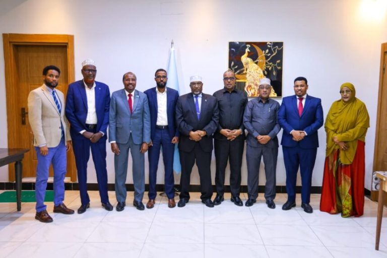 Guddoomiyaha golaha shacabka oo guddoomiyay shirka wada-tashiga golaha wakiilada ee dowlad goboleedyadda