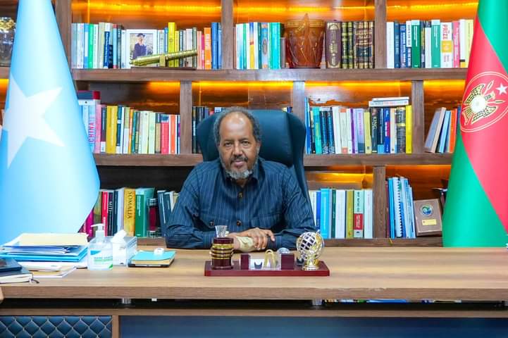 Madaxweyne Xasan Sheekh oo ku Bogaadiyey Golaha Baarlamaanka Ansixinta dhamaystirka Dastuurka