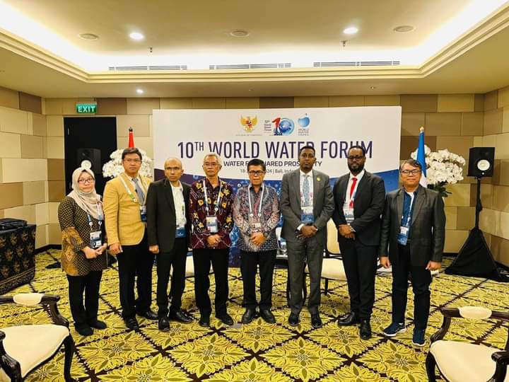 Wasiiru Dolwaha Wasaaradda Biyaha XFS ayaa ka qayb galay madashii 10 ee biyaha oo lagu qabtay Indonesia