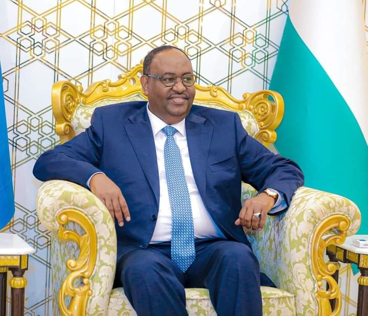 Madaxweynaha  putland oo qaabilay safiirka dowladda ingiriiska ee Soomaaliya