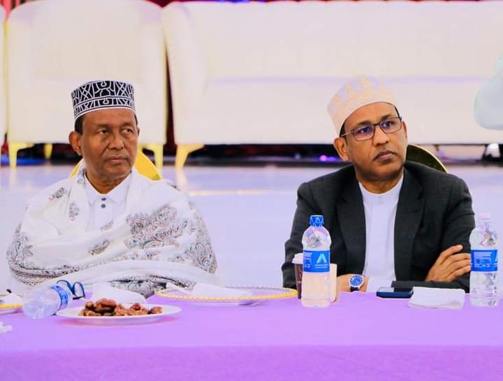 Danjire Jabriil oo kulan is xogwareysi la qaatay qaar ka mid ah Jaaliyadda Soomaaliyeed ee Kenya