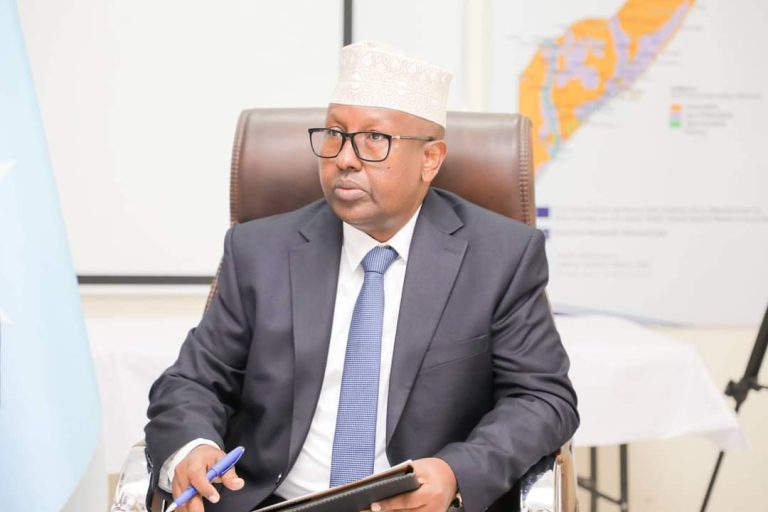 Wasiirka Arrimaha Dibadda oo isku shaandheen ku Sameen doono howlwadeenada Wasaaradda 