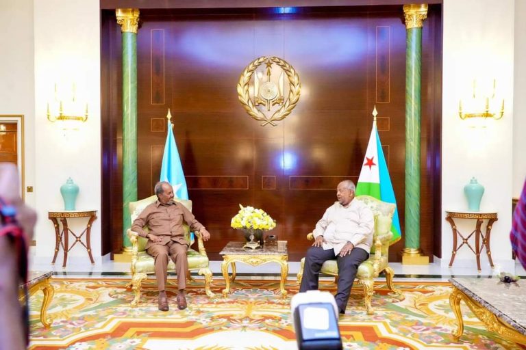 Madaxweynaha Soomaaliya Mudane Xasan Sheekh oo kulan la qaatay dhiggiisa dalka Jabuuti 