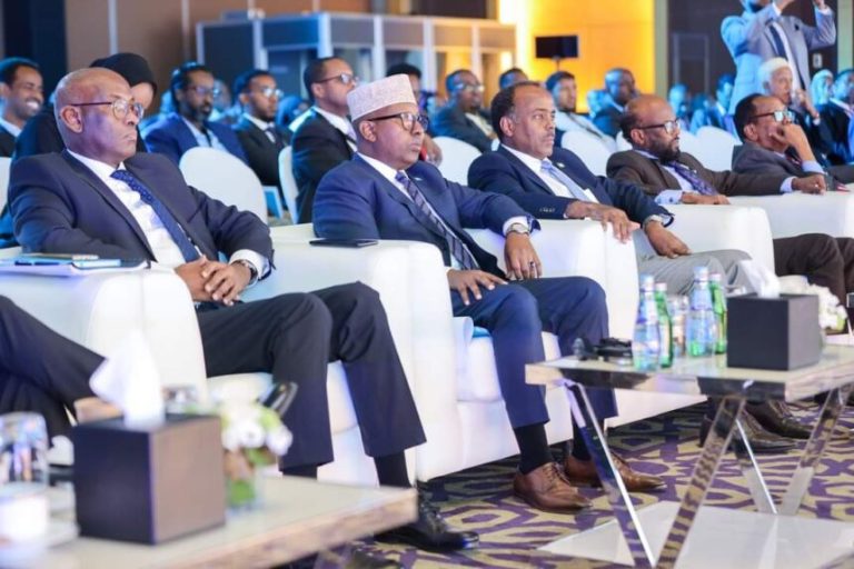 Shirweynaha Qurba-joogta Soomaaliyeed oo laga soo saaray Warmurtiyeed 