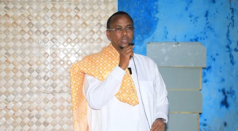 Cali Guudlaawe “Waxaan bulshada Cadalle kula dardaarmayaa inay ka shaqeeyaan amniga”