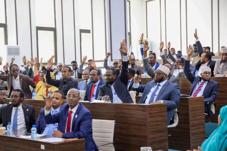Golaha Shacabka oo Ansixiyay hindise sharciyeedka xeerka shaqada Soomaaliya