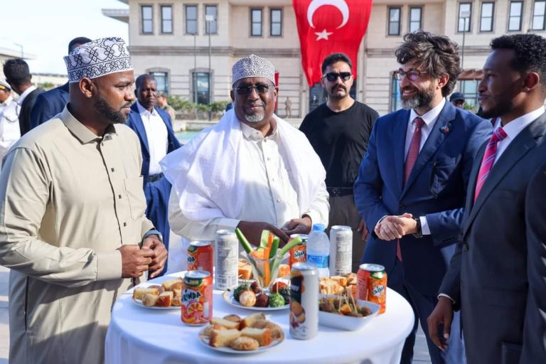 Guddoomiyaha Golaha Shacabka ee BJFS oo ka qeygalay Xuska maalinta Guusha Turkiga 