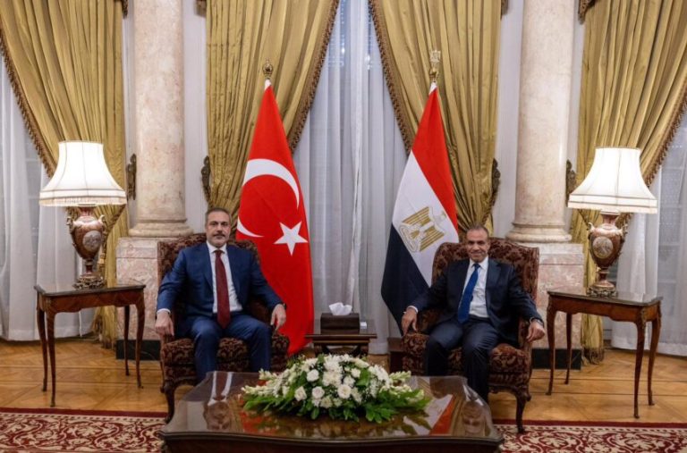 Soomaaliya oo Masar uga mahadcelisay mawqifkeeda ilaalinta midnimada Soomaaliyeed