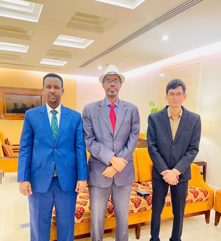 Wasiiru dowlaha Ganacsiga XFS oo ka qeyb-galaya shirweynaha Ganacsiga Afrika