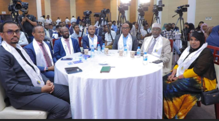 Soomaaliya oo markii ugu horreysay laga hirgaliyay kulliyadda Duulista Rayidka 