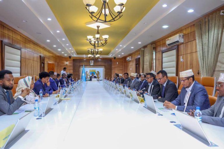 Kulanka Golaha Wasiirrada oo looga hadlay Aminga iyo la dagaalanka Khawaarijta 