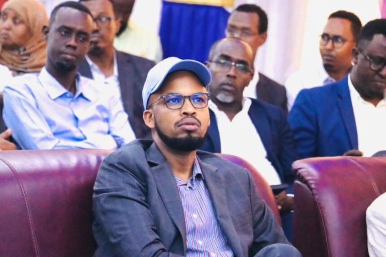 Shir looga hadlayo horumarinta Miisaaniyada dalka oo Mogadishu ka furmay