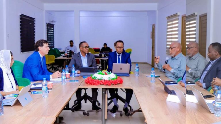 Hay’adda SoDMA oo furtay shir loga hadlaayo ka jawaabista xaladaha deg-degga ah ee Bulshada 