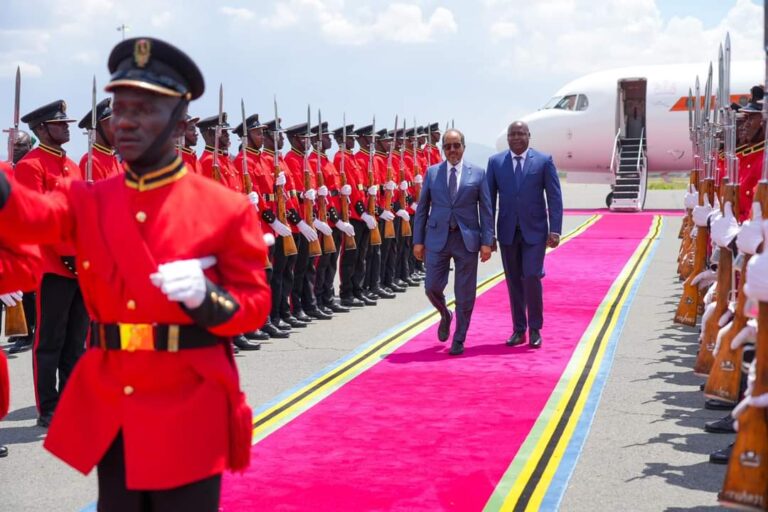 Madaxweyne Xasan Sheekh oo lagu soo dhaweeyay Magaalada Arusha ee dalka Tanzania