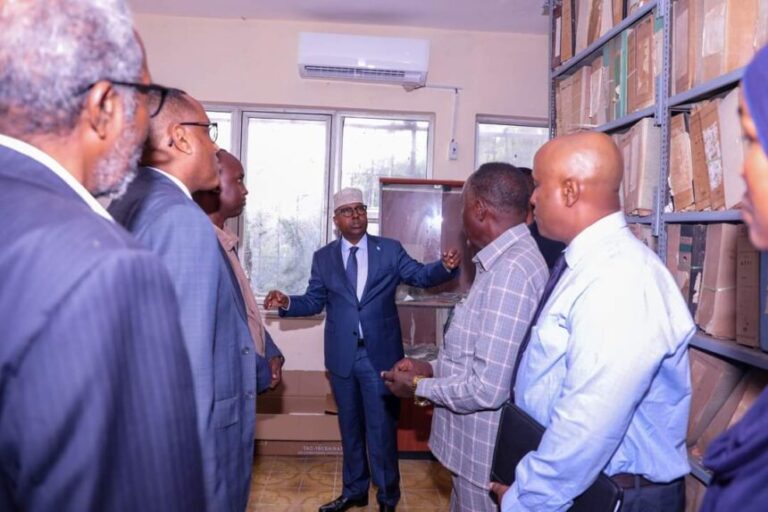 Wasiir Fiqi oo dib u furay Xarunta Kaydka Wasaaradda Arrimaha Dibadda