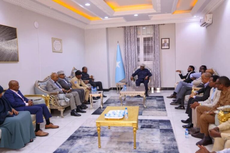 Guddoomiyaha BFS oo kulan la qaatay Gudddiga Xeerhoosaadka, Anshaxa, Xasaanadda ee Golaha Shacabka