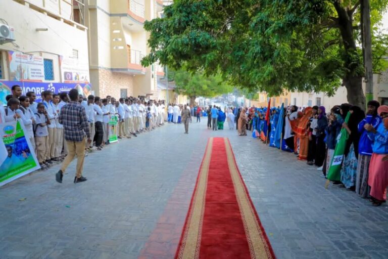 Guddoomiyaha Gobolka Banaadir oo xarigga ka jaray Waddo oo interlock