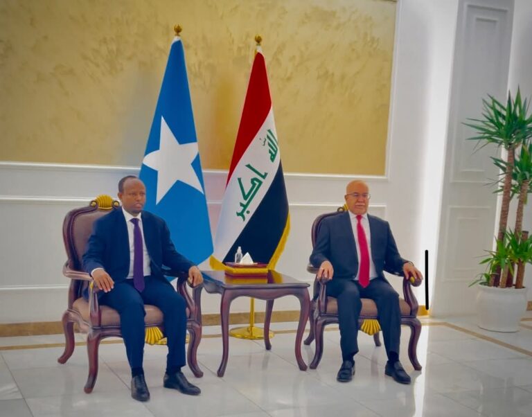 Wasiirka Caafimaadka Soomaaliya oo gaaray dalka Ciraaq