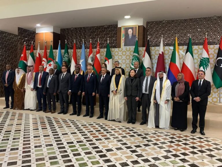 Wasiir Dowlaha Howlaha guud oo ka qeybgalay shirka Wasiirada Howla guud ee Jaamacadda Carabta 