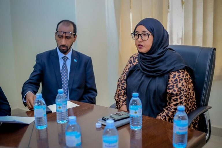 Safiirka JFS Uganda oo kulan la qaadatay Odayaasha iyo Waxgaradka ku nool dalkaasi