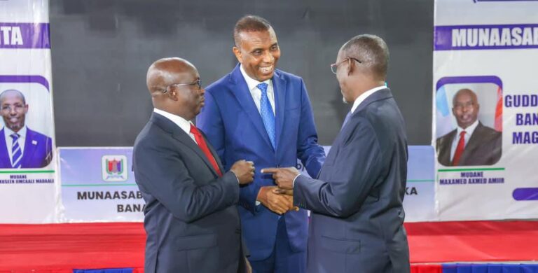 R/W Xamse oo goobjoog ka ahaa goobta uu xilka kula wareegayay Duqa cusub ee Muqdisho 