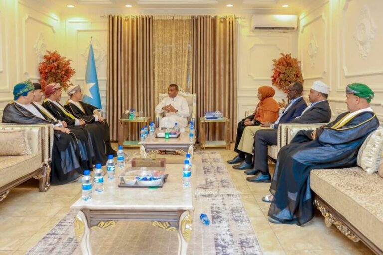 Ra’iisul Wasaaraha XFS oo qaabillay wafdi ka socda Saldanadda Cummaan