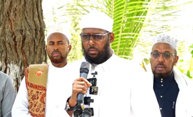 Wasiir Roobow”Kabul iyo Dimishiq midna noqon meyso Muqdisho Khawaarijtuna kama awood badna sidii hore”