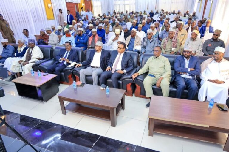 Wasaaradda Arrimaha Gudaha oo qabatay kulan ku saabsan Wacyigelinta iyo Abaabulka Shacabka ee dagaalka Khawaarijta