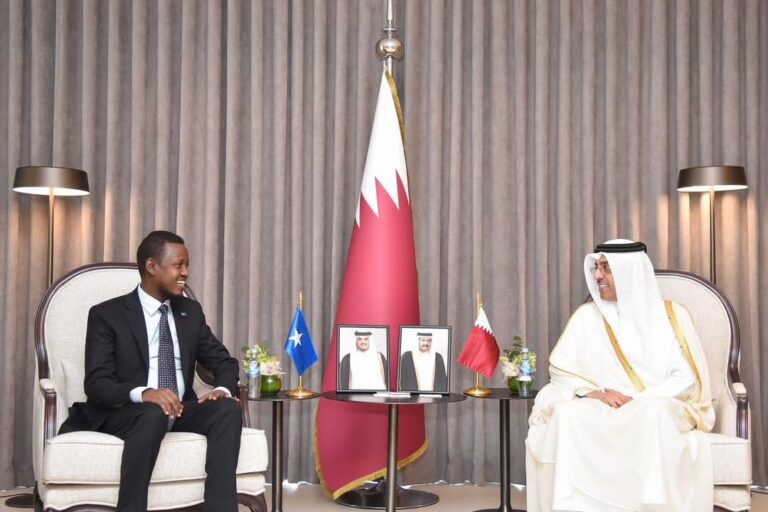 Wasiirka Shaqada Iyo Arrimaha Bulshada XFS oo la kulmay dhiggiisa dalka Qatar