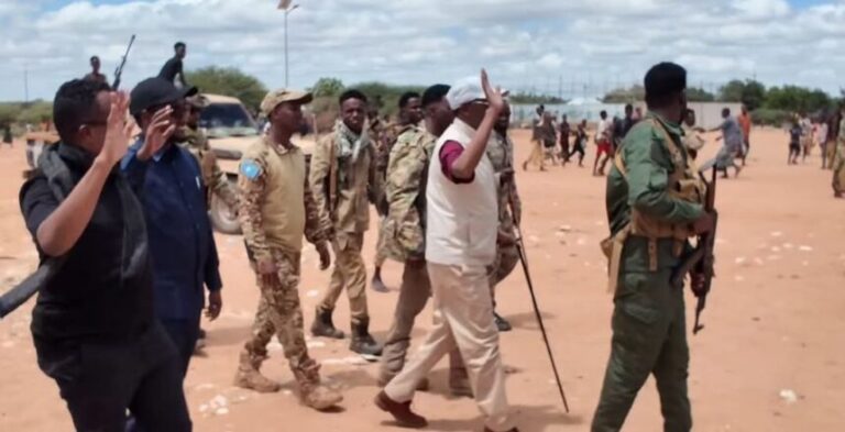 Taliyaha NISA iyo Mas’uuliyiin kale oo gaaray degmada Moqokori ee gobolka Hiiraan