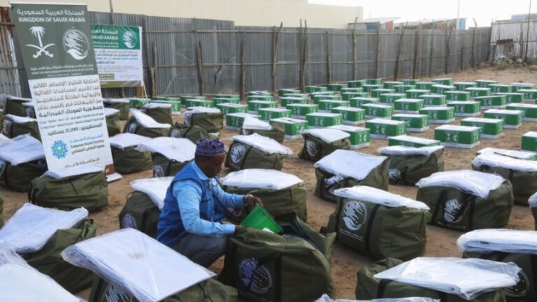 Qoysas danyar ah oo ku Nool degmada Dayniile oo la gaarsiiyay deeq gargaar ah