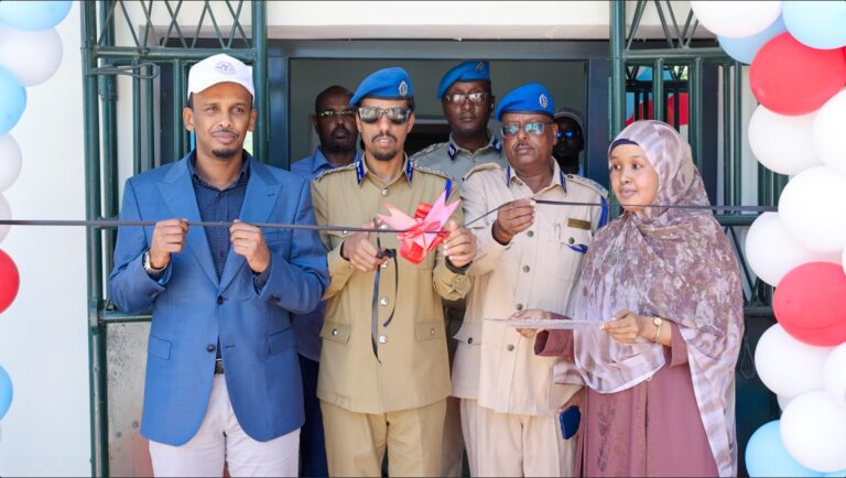 Taliyaha Booliiska oo xariga ka jaray dhismayaal lagu kordhiyey Isbitaalka Madiina