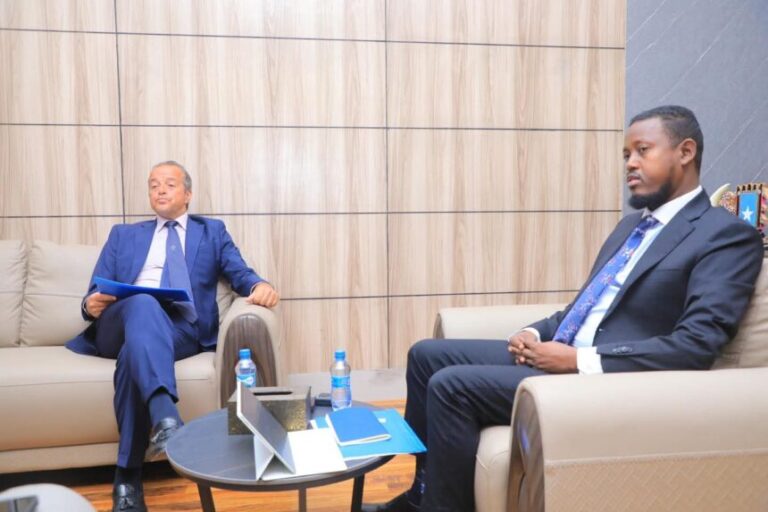 𝐖𝐚𝐬𝐢𝐢𝐫𝐤𝐚 𝐒𝐡𝐚𝐪𝐚𝐝𝐚 𝐢𝐲𝐨 𝐀𝐫𝐫𝐢𝐦𝐚𝐡𝐚 𝐁𝐮𝐥𝐬𝐡𝐚𝐝𝐚 𝐨𝐨 𝐥𝐚 𝐤𝐮𝐥𝐦𝐚𝐲 𝐒𝐚𝐟𝐢𝐢𝐫𝐤𝐚 𝐓𝐚𝐥𝐲𝐚𝐚𝐧𝐢𝐠𝐚 𝐞𝐞 𝐒𝐨𝐨𝐦𝐚𝐚𝐥𝐢𝐲𝐚